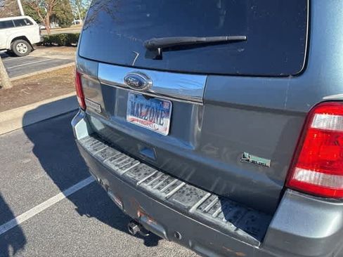 Used 2010 Ford Escape Limited image 11