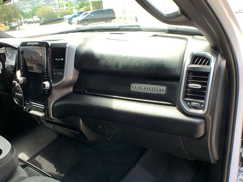 Used 2025 RAM 2500 Big Horn AWD/4WD image 31