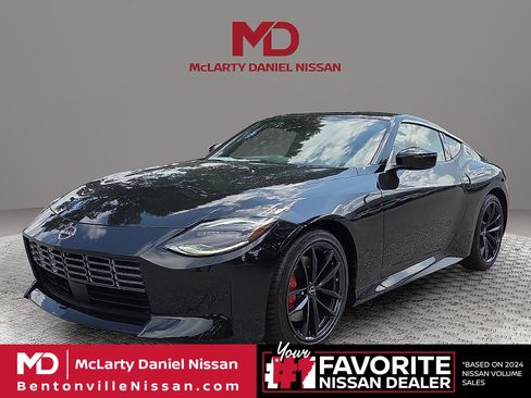 New 2024 Nissan Z Performance w/ Floor Mat Package RWD image 2