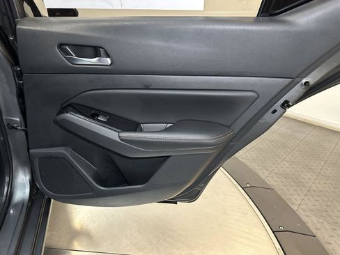 Used 2023 Nissan Altima 2.0 SR image 34