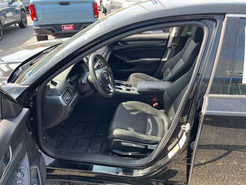 Used 2018 Honda Accord LX image 11