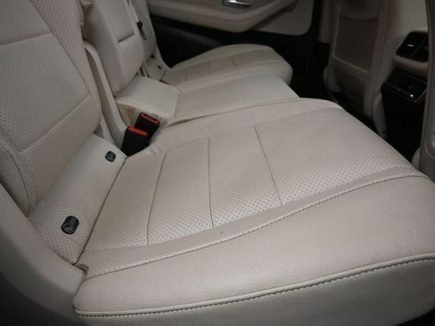 Used 2021 Mercedes-Benz GLS 450 4MATIC image 23