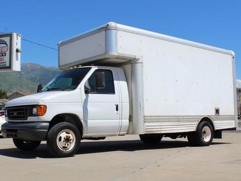 Used 2007 Ford E-450 and Econoline 450 RWD image 33