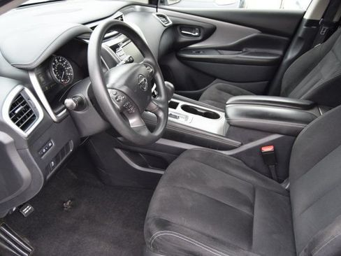 Used 2019 Nissan Murano S AWD/4WD image 18