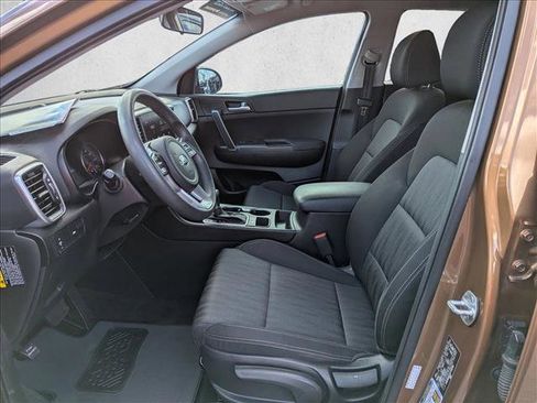 Used 2020 Kia Sportage LX image 15