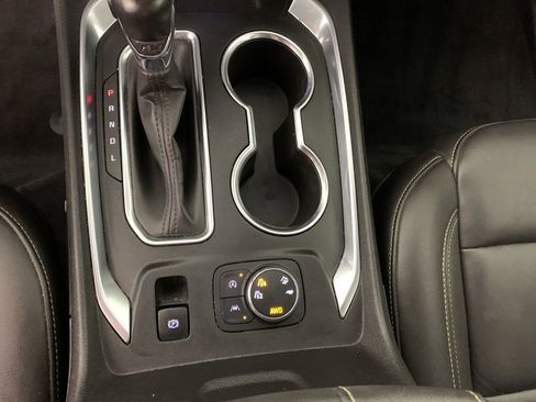 Used 2022 Chevrolet Traverse LT w/ LPO, 'HIT The Road' Package image 25