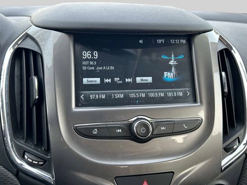 Used 2017 Chevrolet Cruze LT w/ Convenience Package image 27