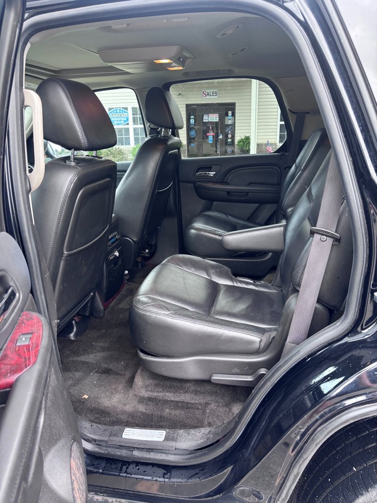 Used 2008 Cadillac Escalade AWD image 10