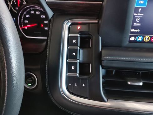 Used 2022 Chevrolet Tahoe 4WD image 25