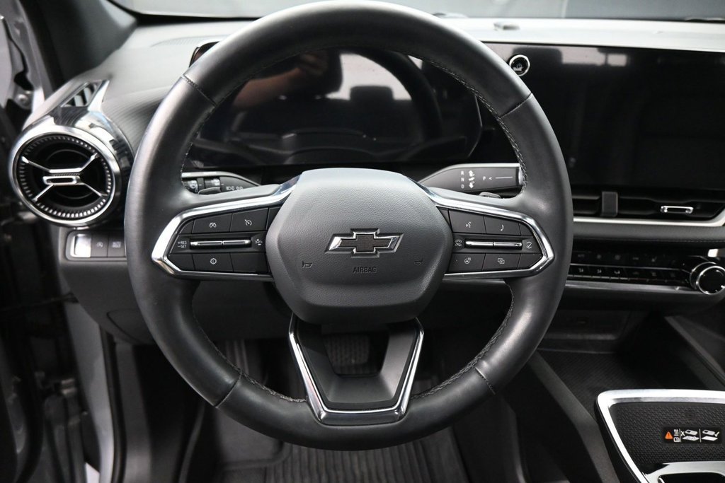 Used 2026 Chevrolet Equinox LT w/ Convenience Package II FWD image 13
