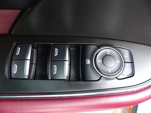 Used 2024 Buick Envision Sport Touring AWD/4WD image 26