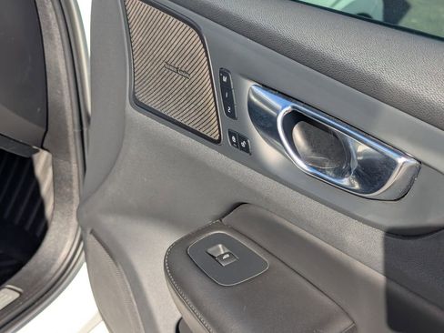 Used 2024 Volvo S60 B5 Ultimate image 34