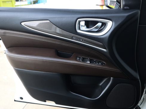 Used 2019 INFINITI QX60 Luxe w/ Essential Package FWD image 45
