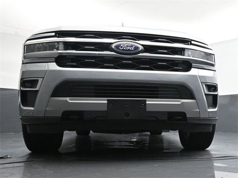 Used 2022 Ford Expedition Max Limited image 31