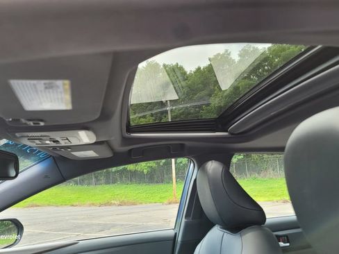 Used 2020 Toyota Avalon XLE w/ Moonroof Package FWD image 25