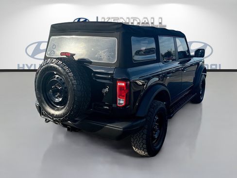 Used 2022 Ford Bronco Black Diamond image 6
