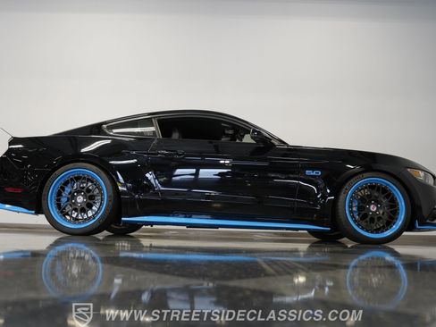 Used 2016 Ford Mustang GT Premium w/ GT Performance Package image 18