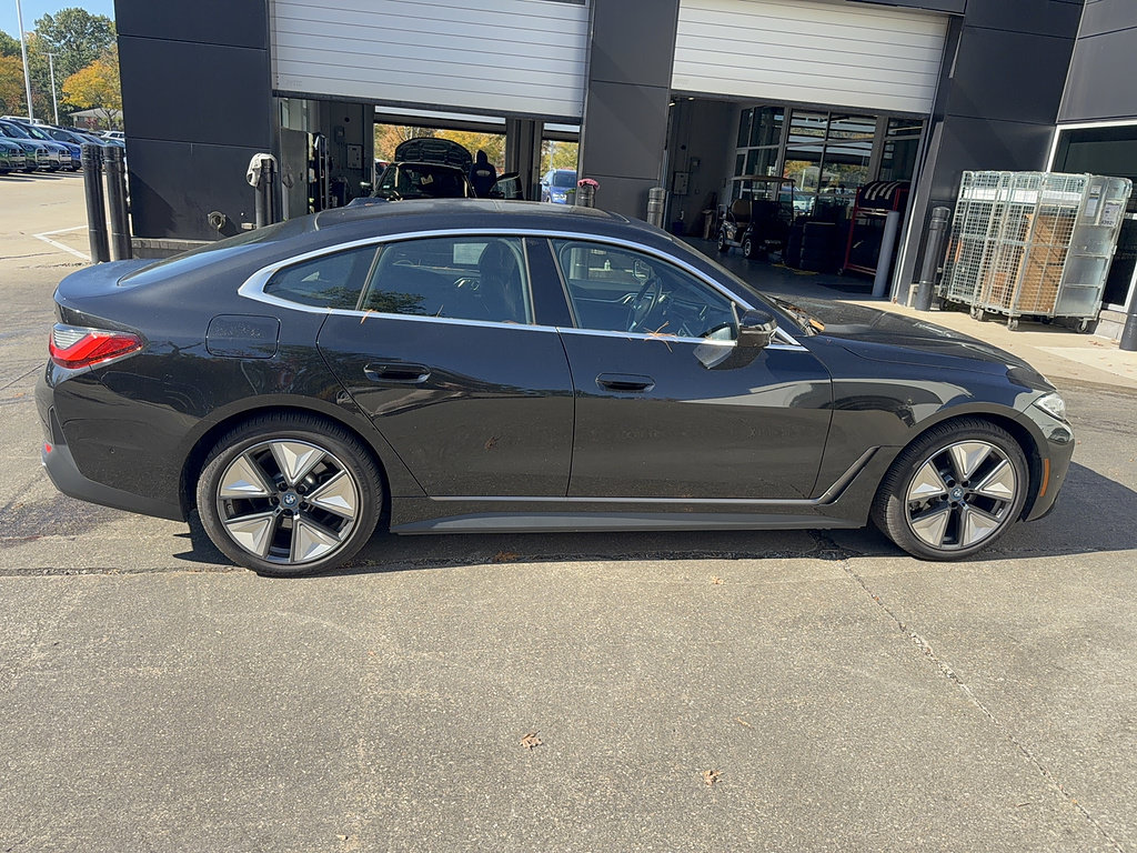Used 2024 BMW i4 xDrive40i w/ Premium Package AWD/4WD image 3