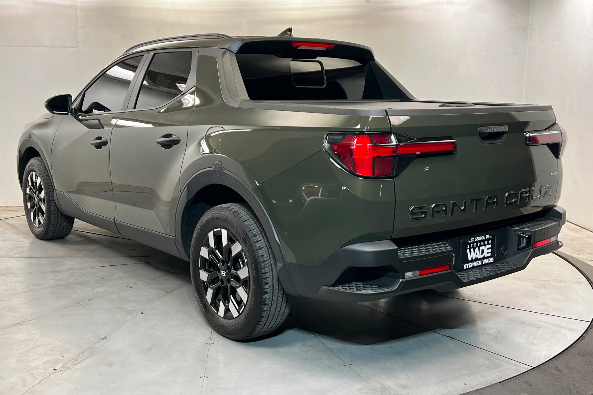 Used 2025 Hyundai Santa Cruz SEL AWD/4WD image 3