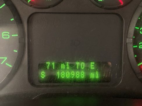 Used 2005 Ford Freestyle SEL image 23