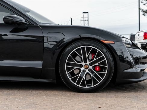 Used 2021 Porsche Taycan 4S image 9