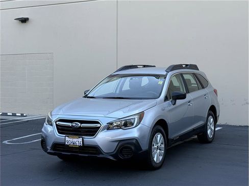 Used 2018 Subaru Outback 2.5i AWD/4WD image 3