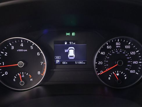 Used 2020 Kia Sportage S image 4