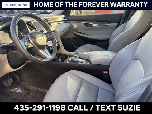 Certified 2024 INFINITI QX50 Luxe image 10
