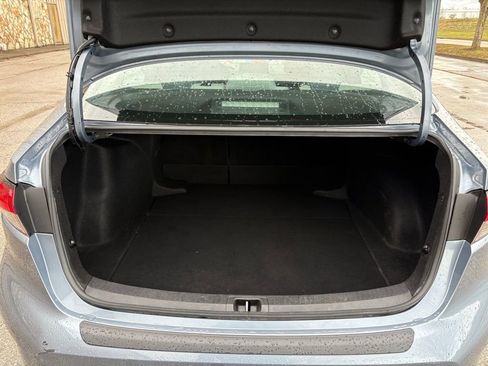 Used 2022 Toyota Corolla LE image 10