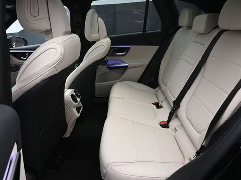 New 2026 Mercedes-Benz GLC 300 GLC 300 image 10