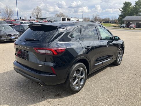 Used 2023 Ford Escape ST-Line w/ Tech Pack #1 AWD/4WD image 6