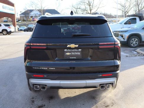 New 2026 Chevrolet Traverse LT w/ Driver Confidence Package image 32