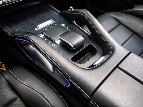 Certified 2025 Mercedes-Benz GLE 350 4MATIC image 7