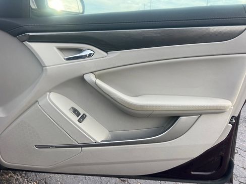 Used 2009 Cadillac CTS 3.6 RWD image 18