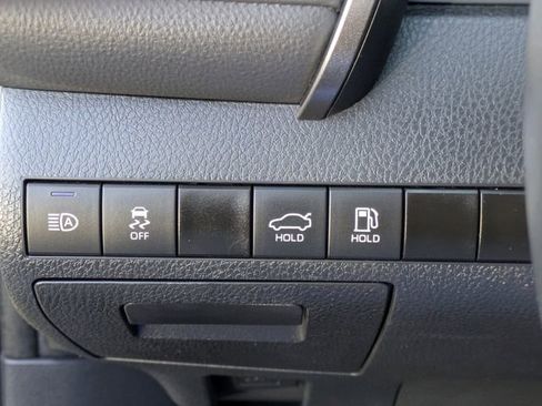 Used 2024 Toyota Camry SE image 21