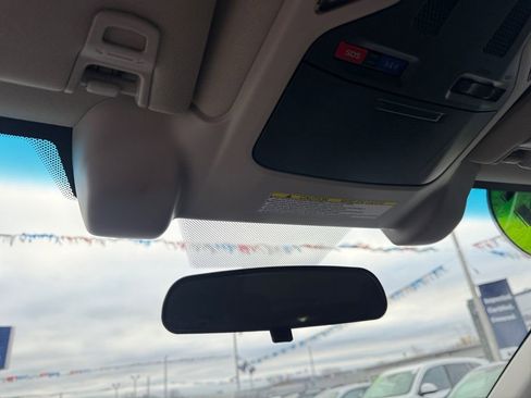 Used 2021 Subaru Outback Premium image 19