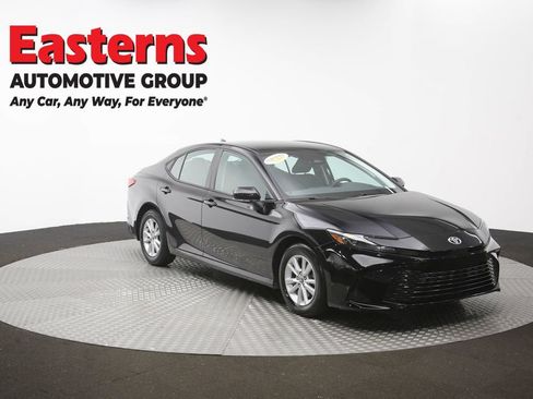 Used 2025 Toyota Camry LE FWD image 49