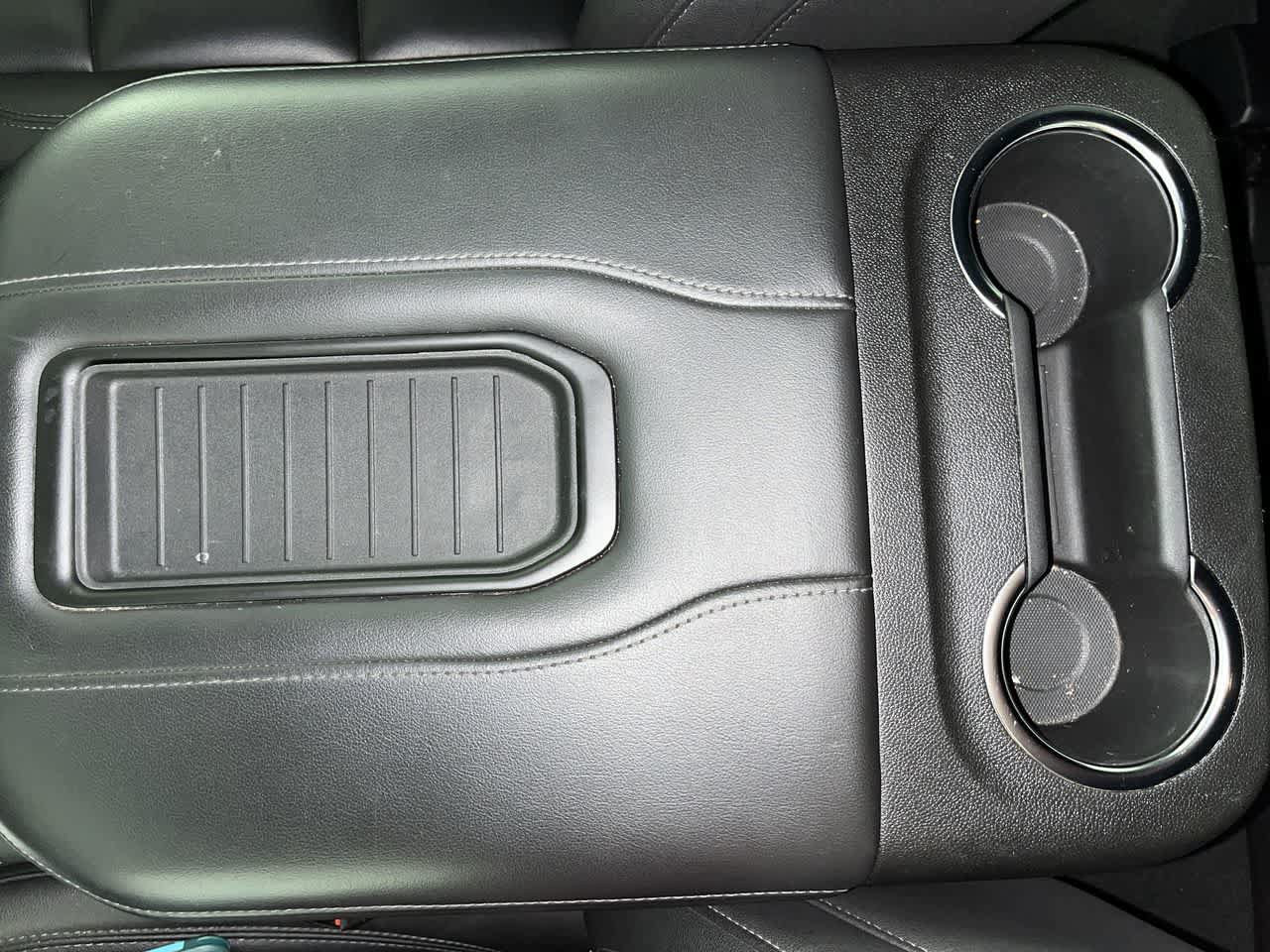 Used 2024 Chevrolet Tahoe LT AWD/4WD image 23