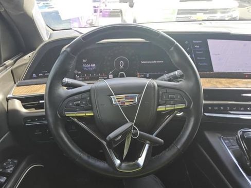 Used 2024 Cadillac Escalade Sport Platinum w/ LPO, ONYX Package AWD/4WD image 3