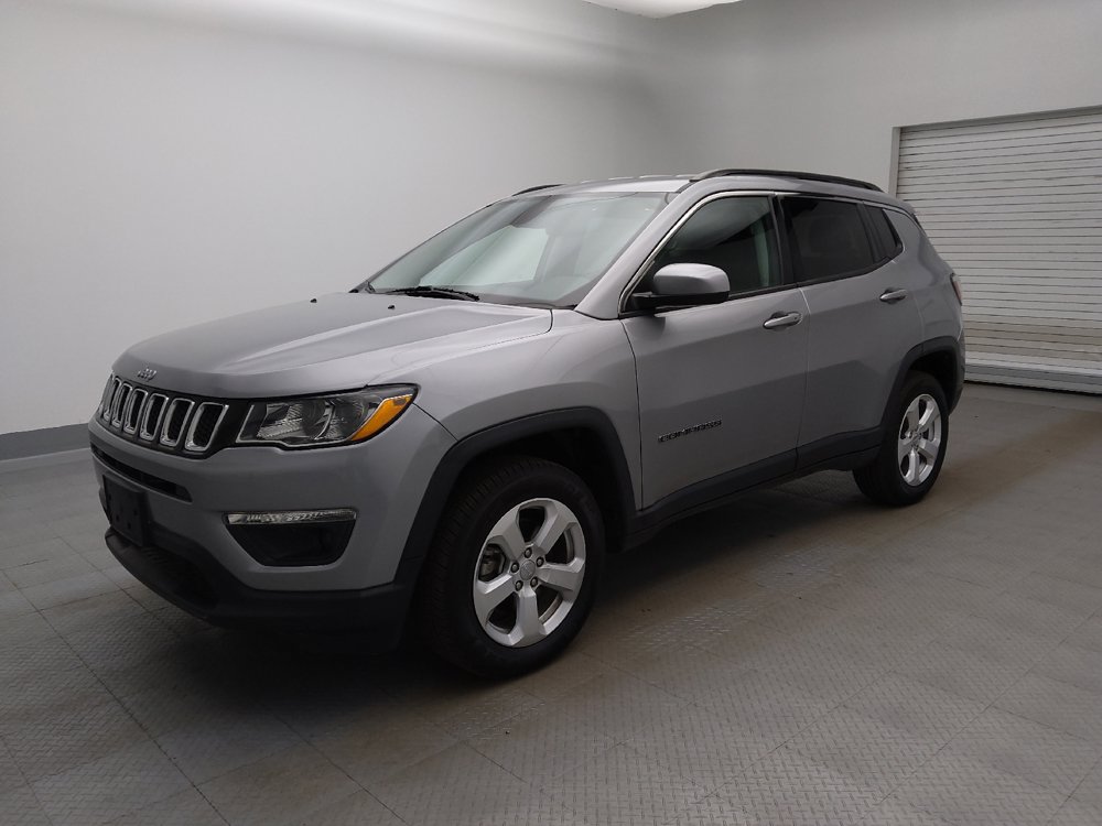 Used 2020 Jeep Compass Latitude w/ Cold Weather Group AWD/4WD image 2