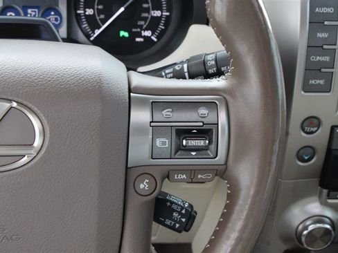 Used 2015 Lexus GX 460 Luxury image 32