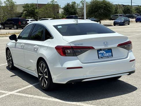 Used 2022 Honda Civic EX image 4