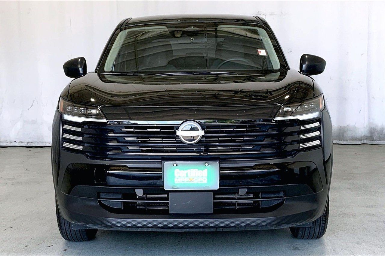 Used 2026 Nissan Kicks S FWD image 2
