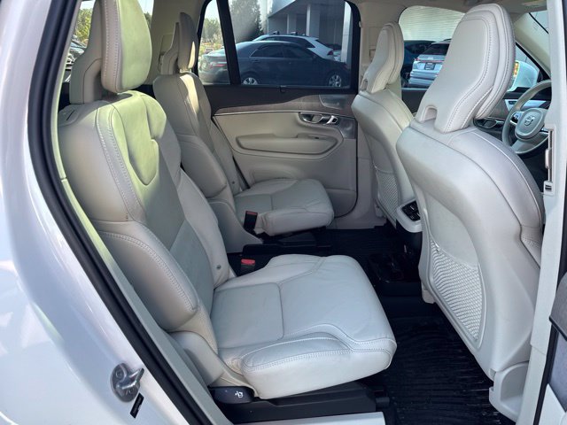 Used 2024 Volvo XC90 B6 Ultimate w/ Protection Package Premier AWD/4WD image 16