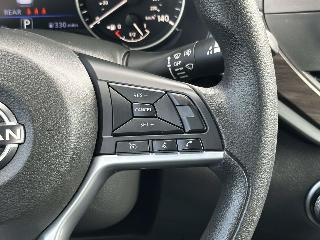 Used 2025 Nissan Altima 2.5 SV FWD image 24