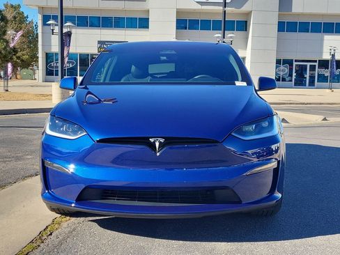 Used 2024 Tesla Model X image 9