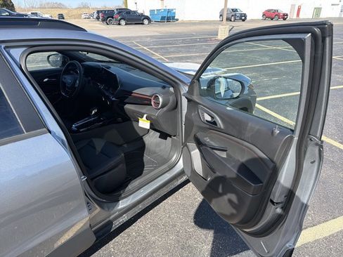 New 2026 Chevrolet Trax RS image 30