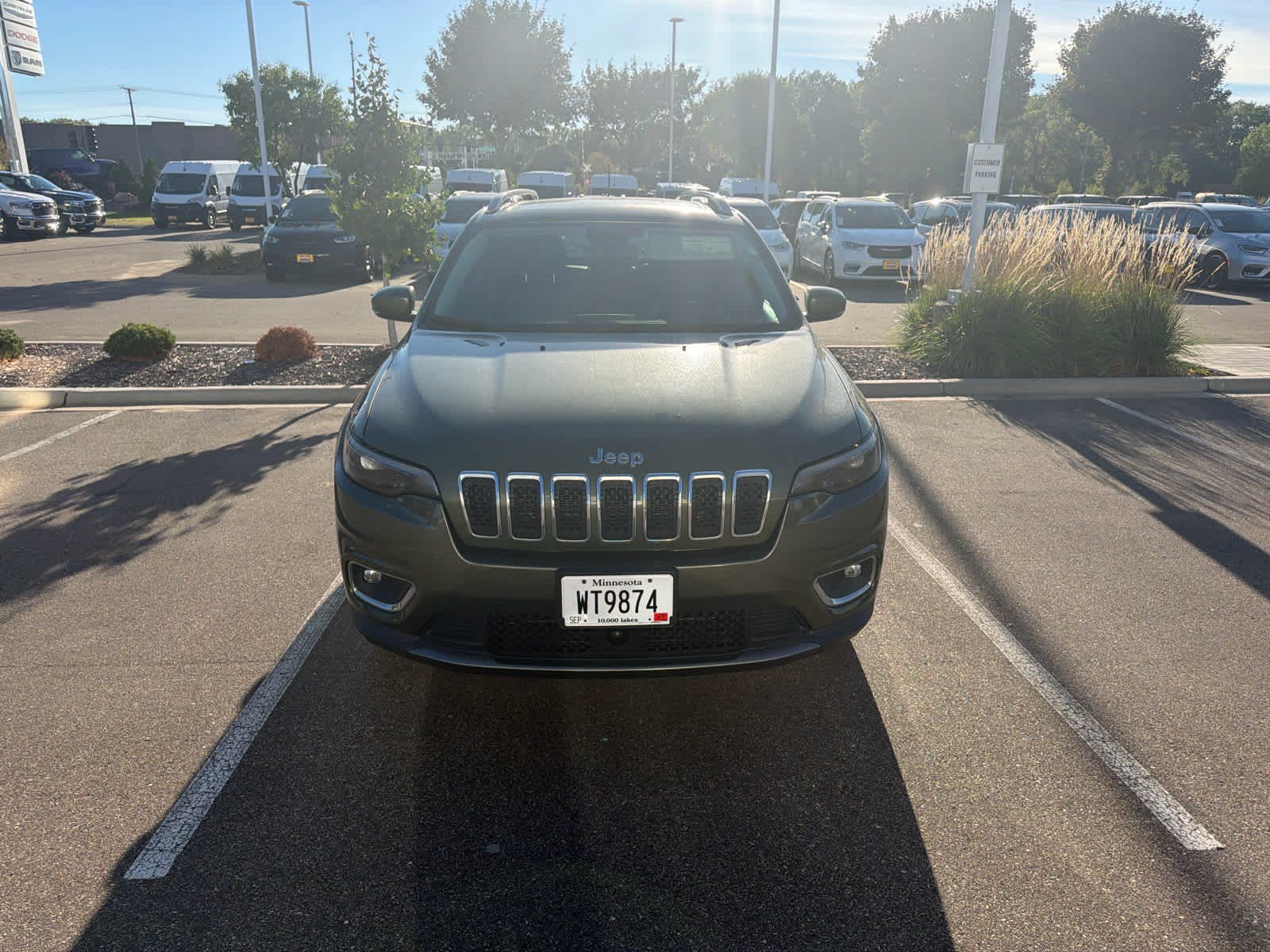 Used 2021 Jeep Cherokee Limited AWD/4WD image 3