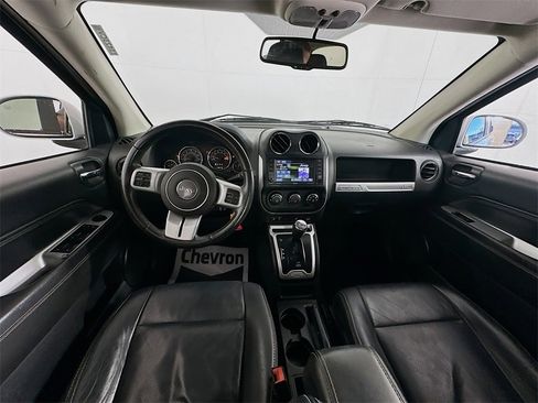 Used 2017 Jeep Compass High Altitude image 18