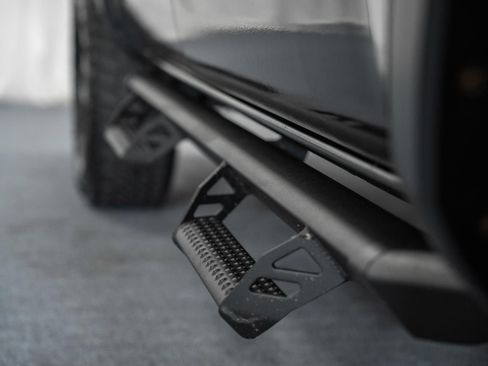 Used 2017 Toyota Tacoma TRD Off-Road w/ Tow Package (A/T) image 22